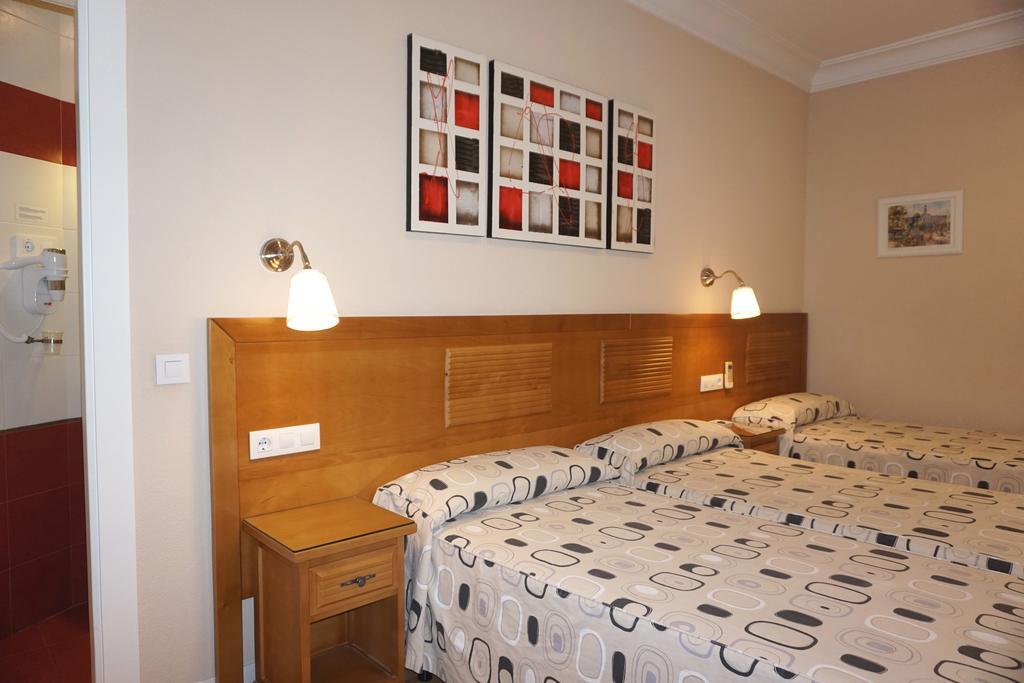 Santillan II Hotel Madrid Room photo